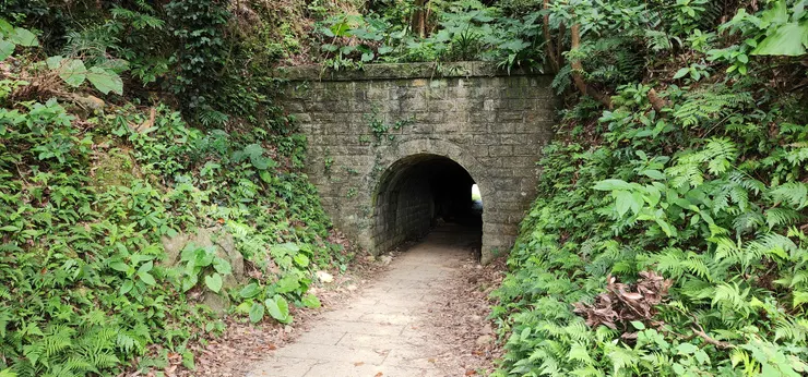 路過的隧道