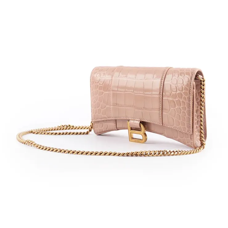 圖片來源：BALENCIAGA