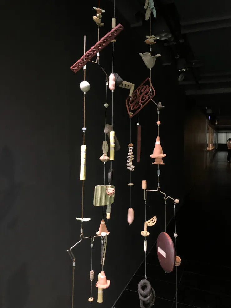 【圖2】楊季涓,《春日午後巷子裡》。2023,鳳甲美術館。攝影|作者