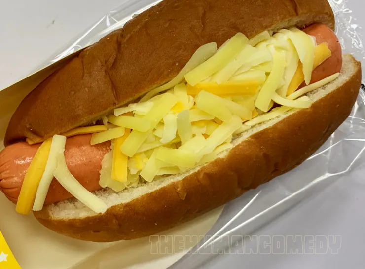 7-11｜起司四重奏熱狗堡，微波前