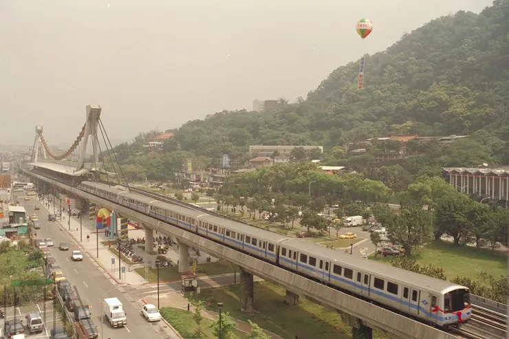 圖14 1997年底，淡水至臺北車站段通車啟用 檔號：A325000000E/0086/0104/1