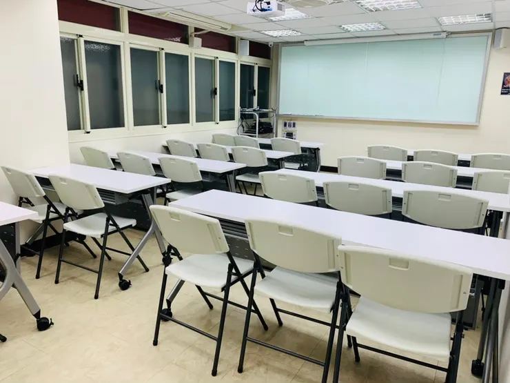 JR北車站前許昌光南 C教室介紹 台北火車站場地租借 教室型