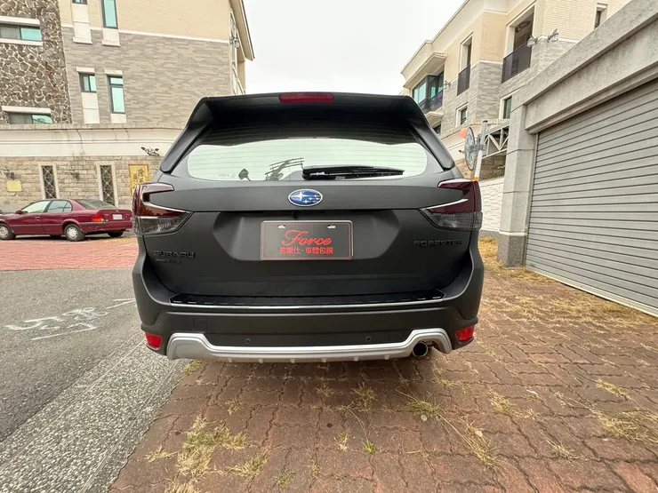 台南汽車包膜推薦【Force弗爾仕車體包膜】3M膜料全車改色