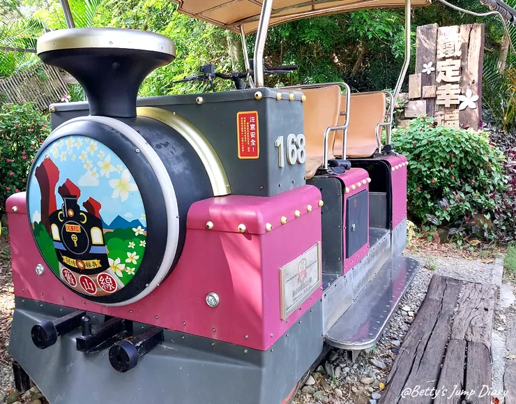 ▲苗栗三義-舊山線鐵道自行車C路線,龍騰站/圖片來源:Betty's Jump Diary