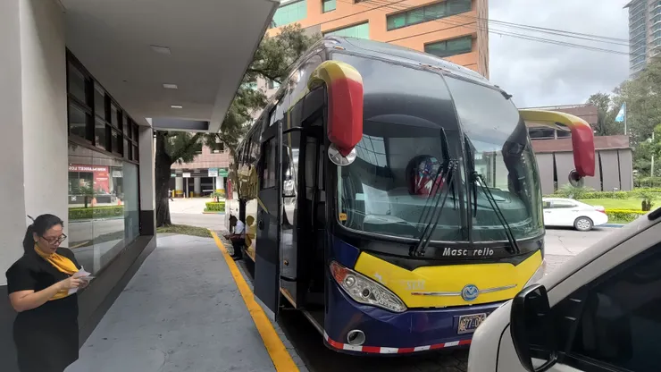 車子跟車掌小姐