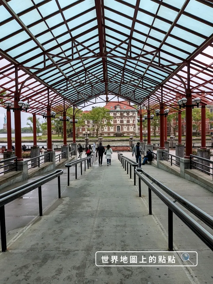 移民博物館大門長廊