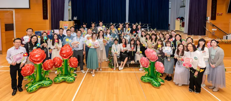 活動得以順利及有成效地推展，是全校老師總動員的成果