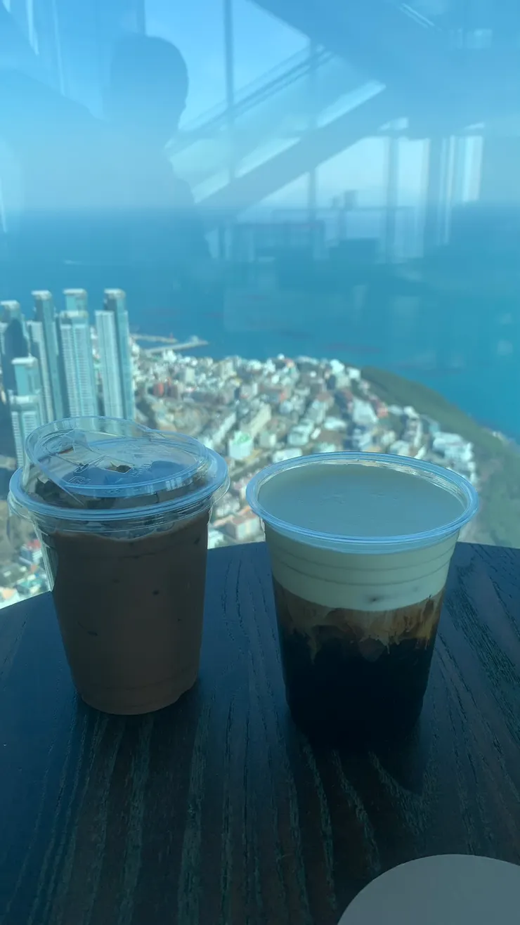 在這麼高的地方喝咖啡，也是前所未有的體驗。