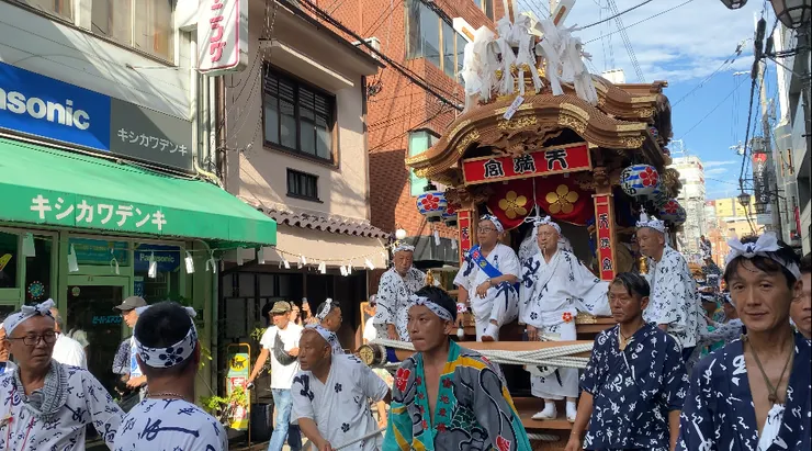 抬轎人員都是天滿宮出發的~
