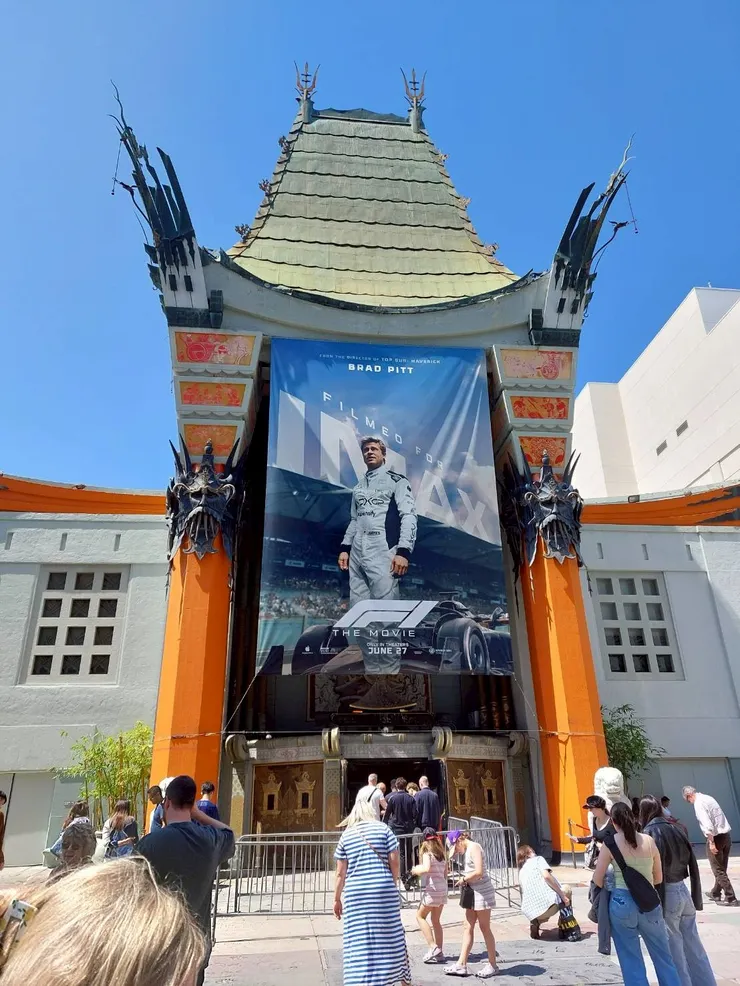 當時的美國建築師想像的「中國」戲院