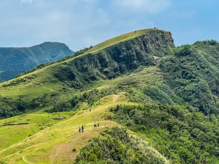沒有撐遮陽傘的山友好強！！容我給你respect !!!🫡