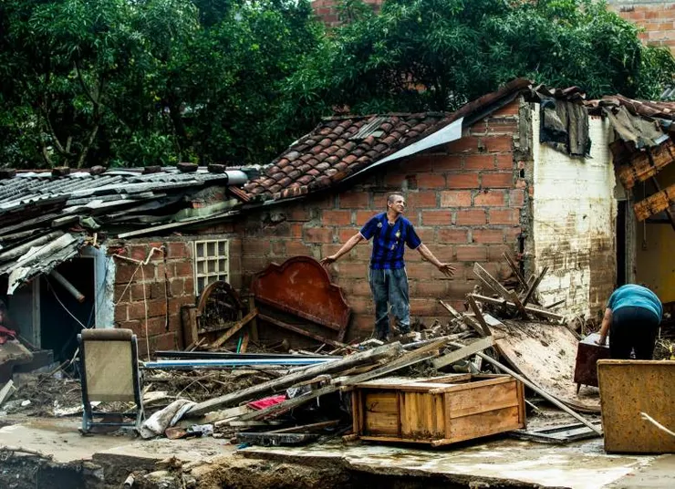 許多人住了一輩子的房子就這樣沒了。（照片非當事人。）