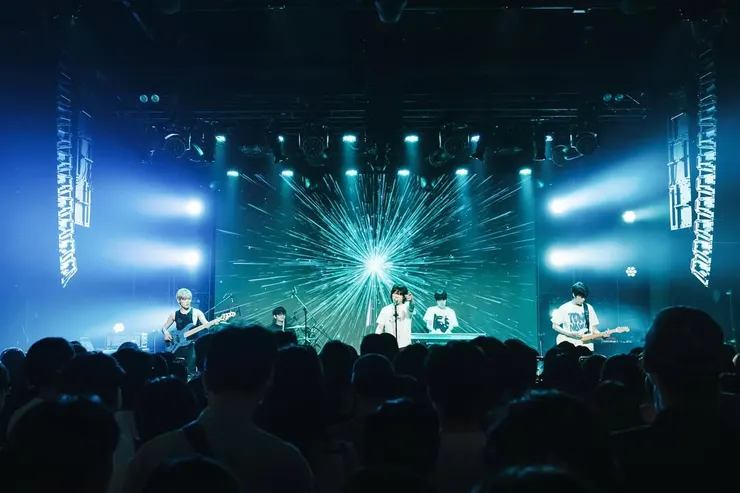 can't be blue 於 2025 GMA 國際音樂節演出。photo source：金曲 GMA