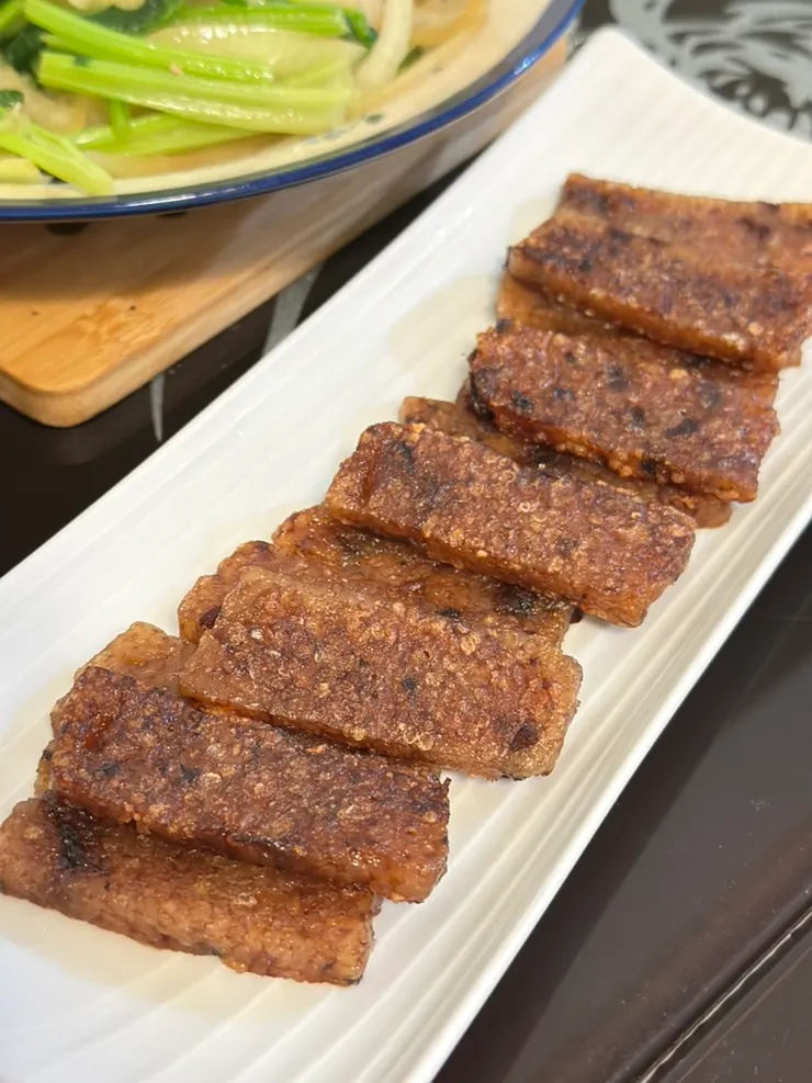 聽說在地人都用麻油煎，個人覺得太補，一般油就很好吃了