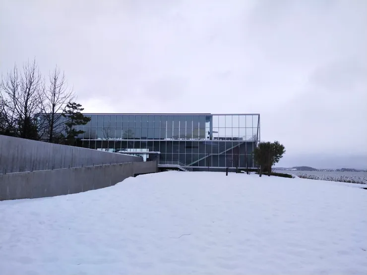 柴山潟旁的加賀片山津溫泉總湯