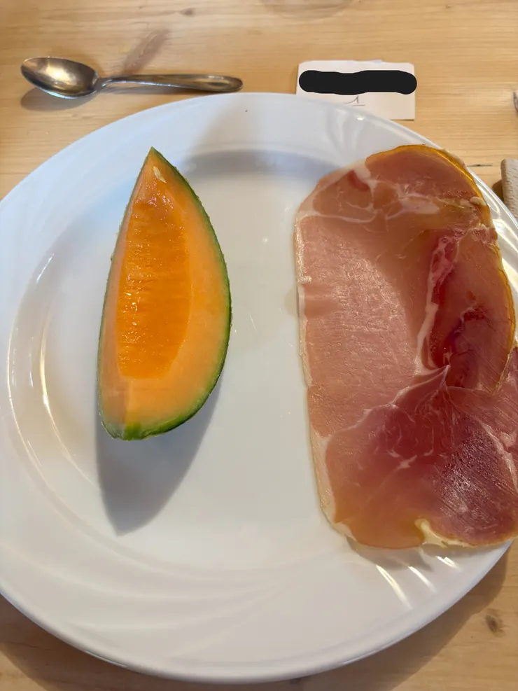 前菜 (哈密瓜+火腿)