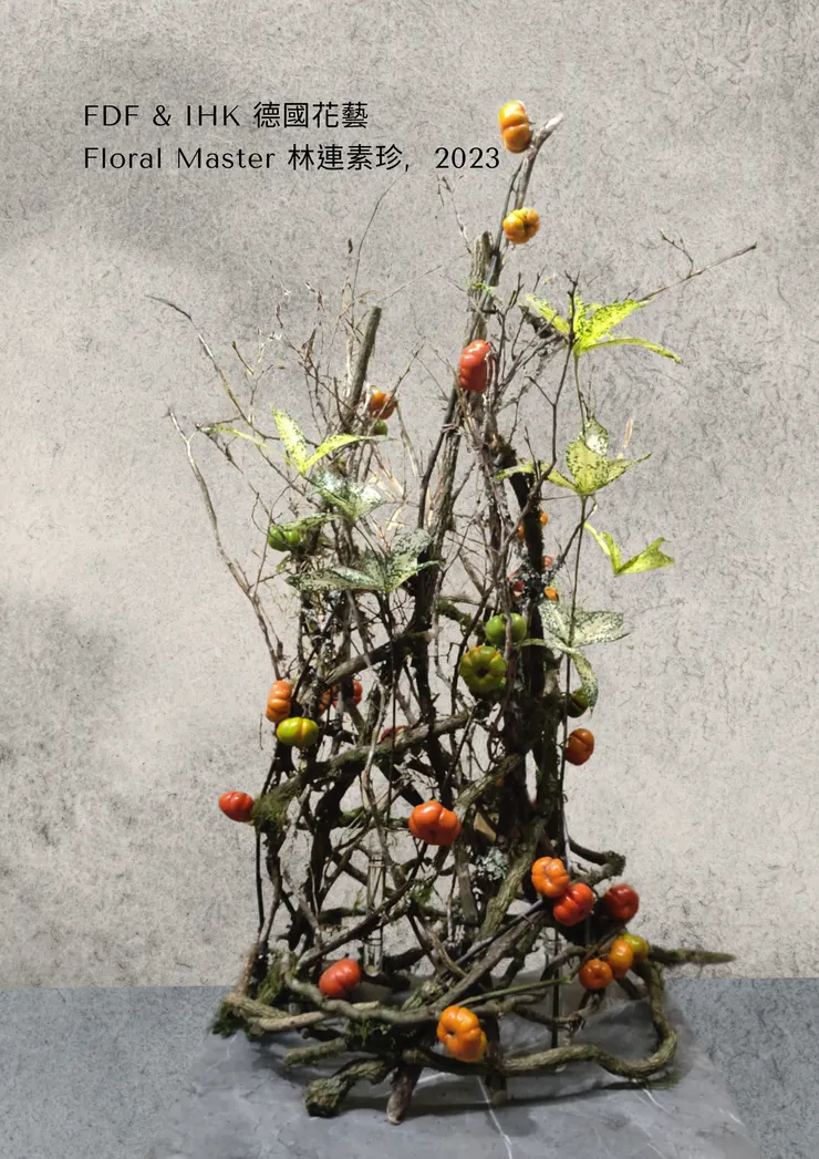  2023年 12 月，連老師在淡水商工舉辦個展，這是展出的創作之一