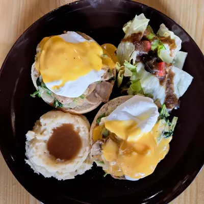 生活無需贅述，只需品嚐。