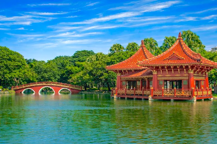 連心亭和雙心橋一景