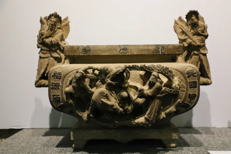 講美龍德宮福源石爐