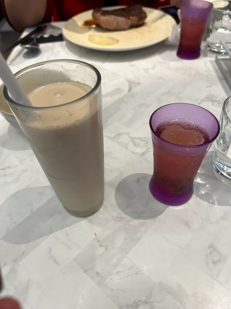 黑糖厚奶茶&招待的冰沙