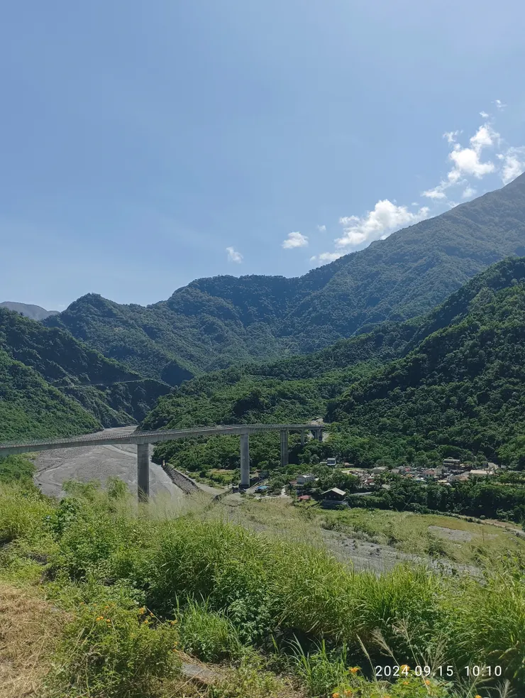 往霧台自拍攝谷川大橋