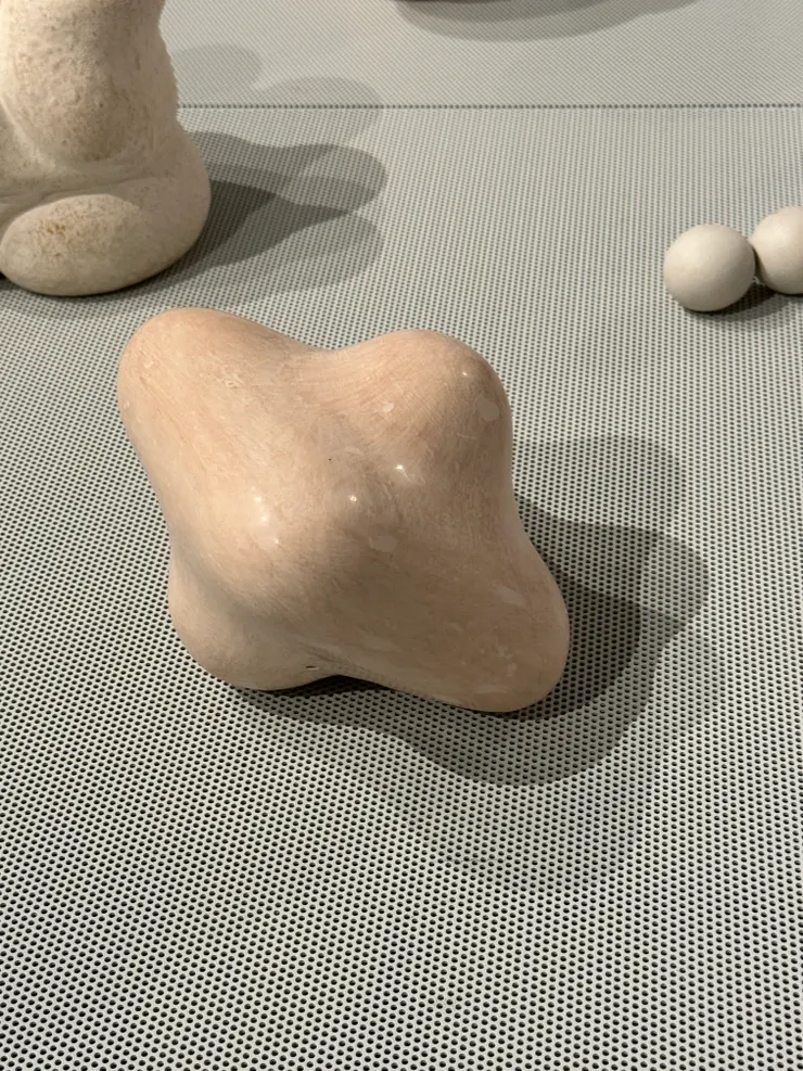 老公收藏的這個叫UFO ctrl+V（因為他還有一個大的UFO，這個小巧的就像它的複製人一樣，很可愛）