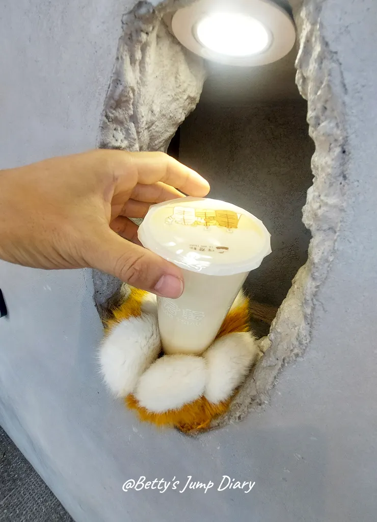 ▲「伴君耘」 Lahoosuann｜竹北春芽洞/圖片來源：Betty's Jump Diary