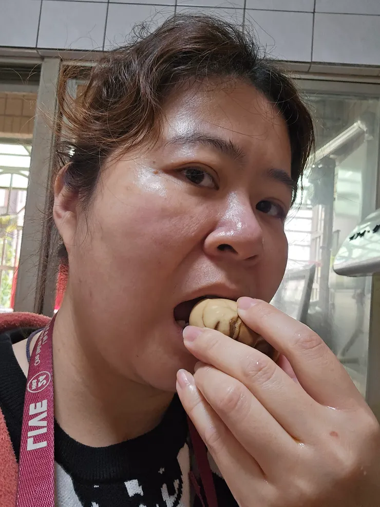 完全可以啊姆一口吃掉