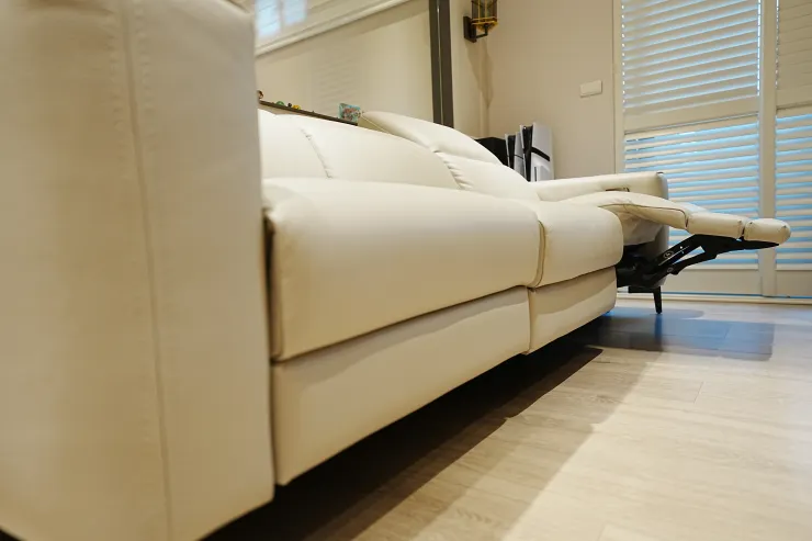 電動腿部的五金