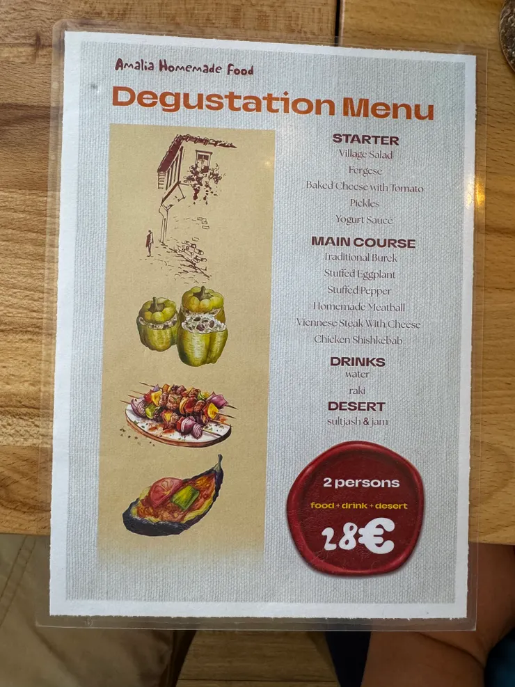 一人$14歐元已經是我們這趟旅行很頂很頂的外食價格了.如果是吃大街上的包肉酥餅吃到飽應該不用$4-5歐.一盤海鮮意粉$7歐. 果然是網紅餐廳