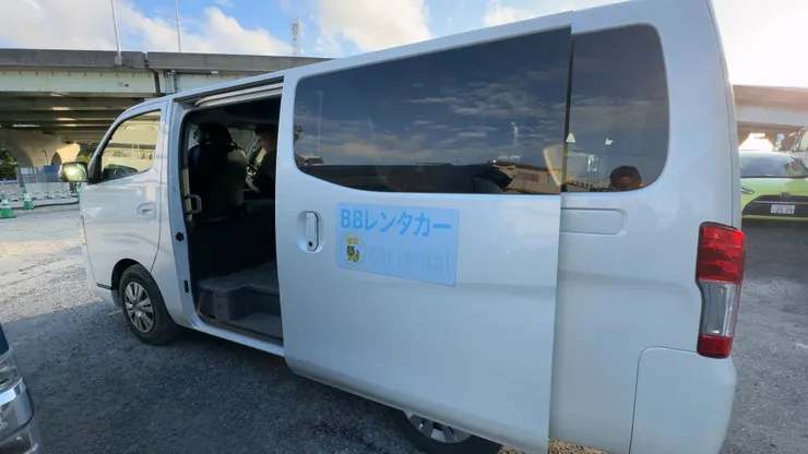 接送的車子很大一台