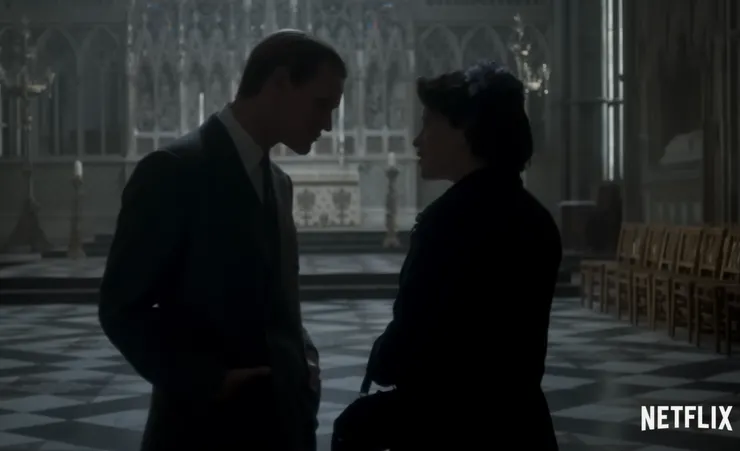 爭執在禮堂間迴盪，伊莉莎白與菲利普之間的裂痕已逐漸加大。