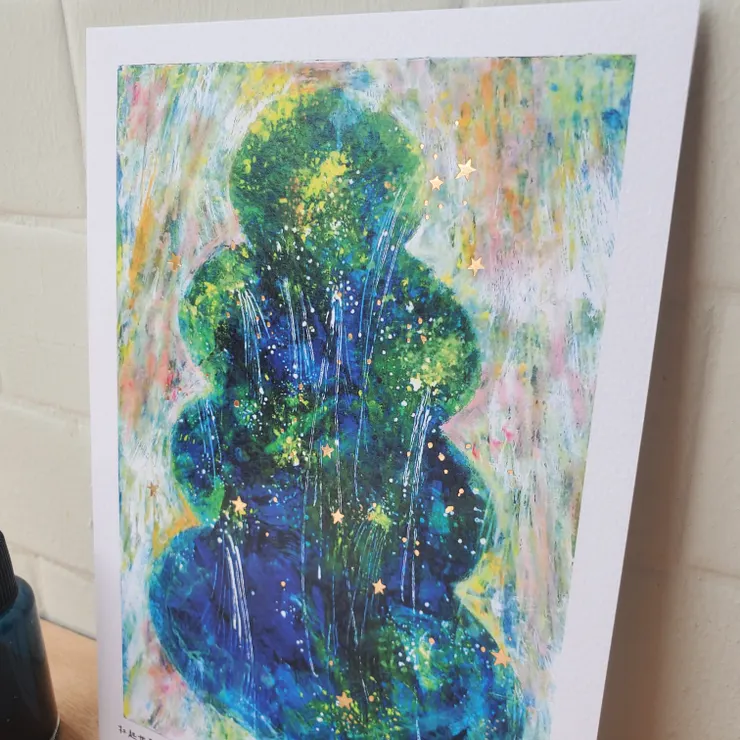 燙金真的好喜歡,讓作品變得閃亮亮,不過我原本以為這款作品會很受歡迎,不過我朋友說可能燙了金,有點像聖誕節...