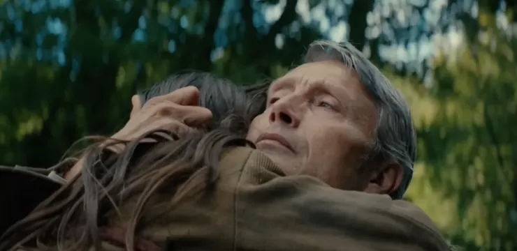 臨別的擁抱，卡倫終於明白，安麥不只是寄託，而是他生命中最柔軟的責任。