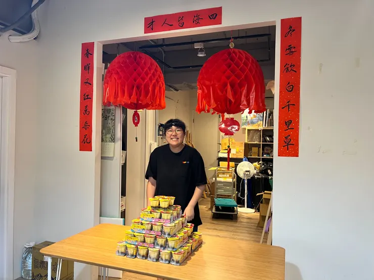 2023'08 離職前三天 張華田送我99個統一布丁