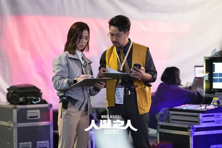 謝盈萱(飾演翁文方)與黃健瑋(飾演陳家競)