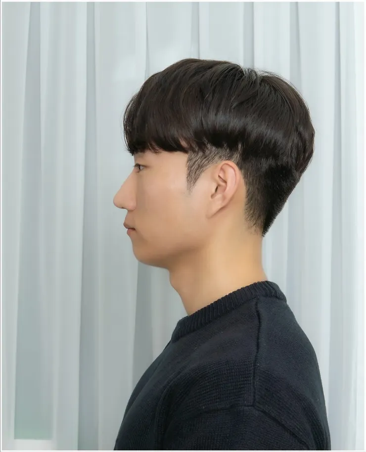 韓系蓋眉燙髮實作：VOSOHAIR 與 RAMHAIR 聯手打造，適合高額頭型男的修容髮型，高雄鼓山美術館區質感男生燙髮首選。