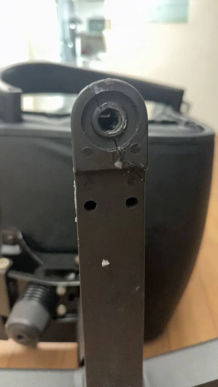 皮革辦公椅腳架斷裂怎麼辦？