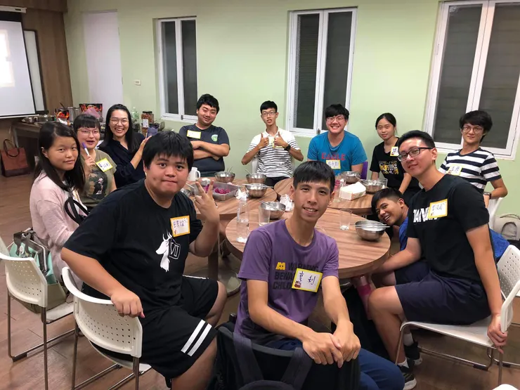 2019成大迎新，沒有明漢哥的學期正式開始。很謝謝敍慧一年的陪伴。