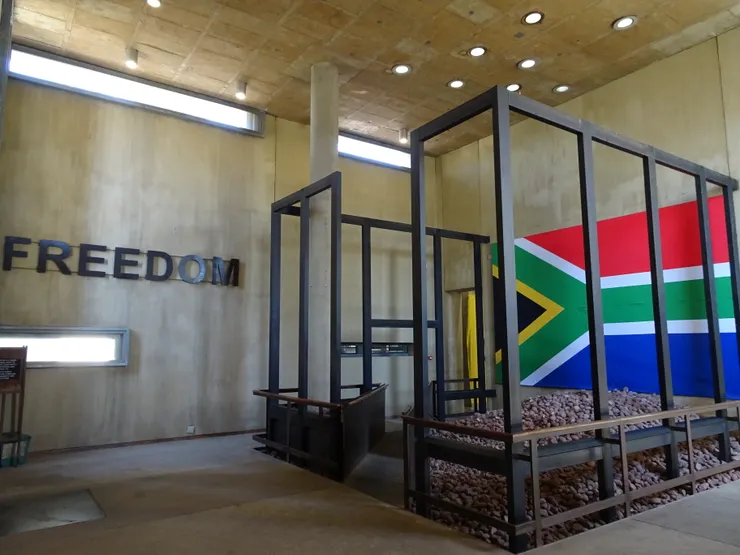 Apartheid Museum自由與南非國旗