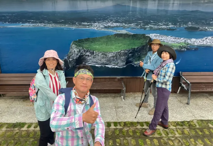 城山日出峰宣傳照