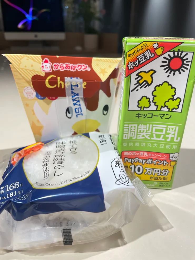 今天的炸雞選起司口味，好吃！！