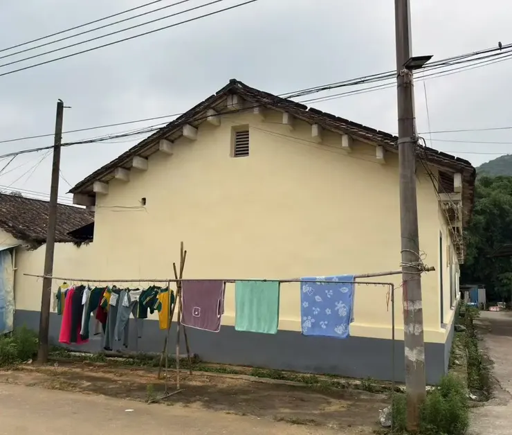 廣東省英德市英紅鎮某村約 70 年老建築，作者拍攝