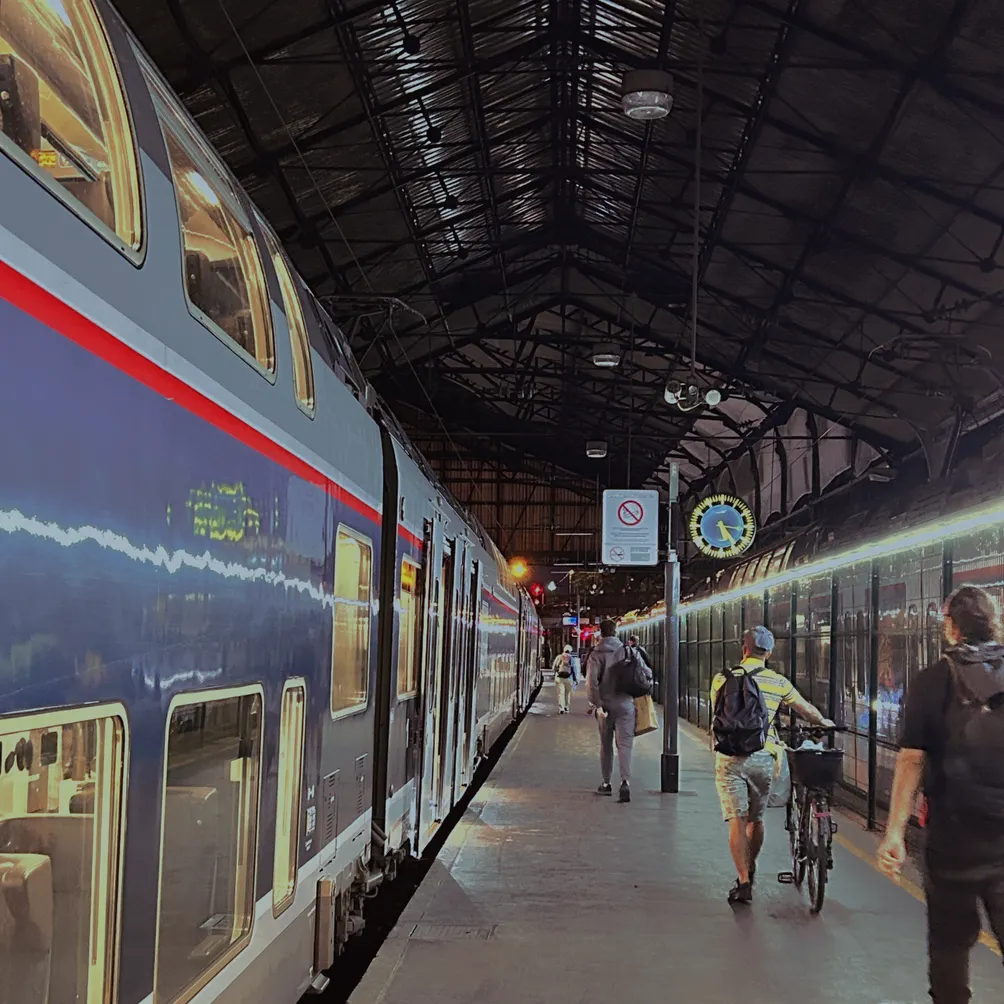 藍貓飛艇的飛行日誌