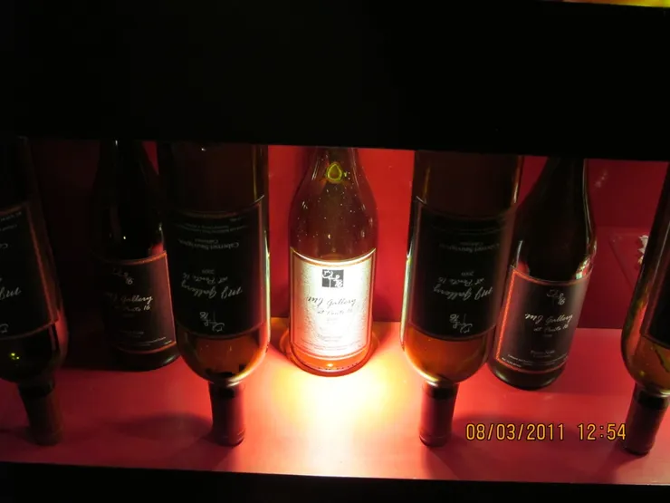 珍品廊也有酒出售，但我不喝酒。