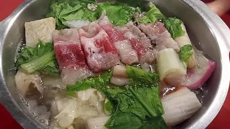 [台北美食]WOW!!!哇獨享鍋，從熱炒店到小火鍋店轉型、給