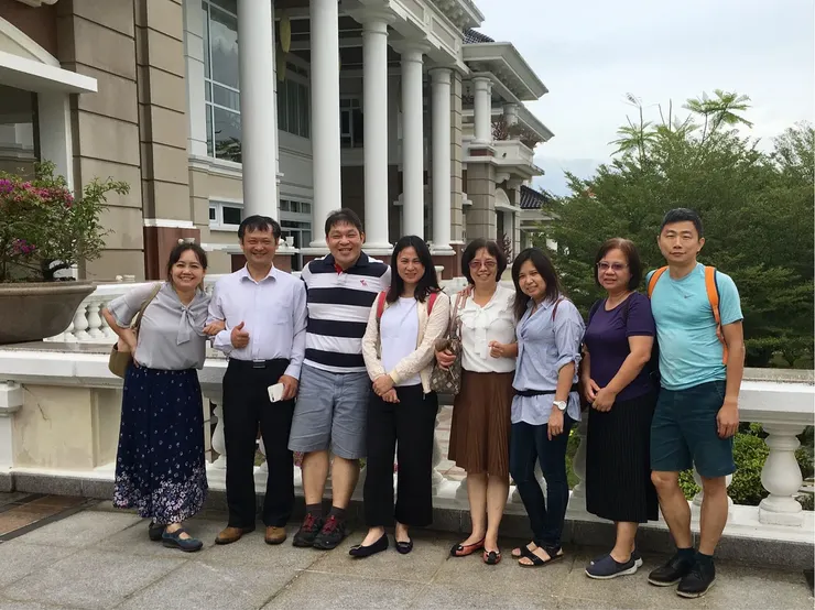 配搭的夥伴們到東馬美里相調合影 (2018/7)