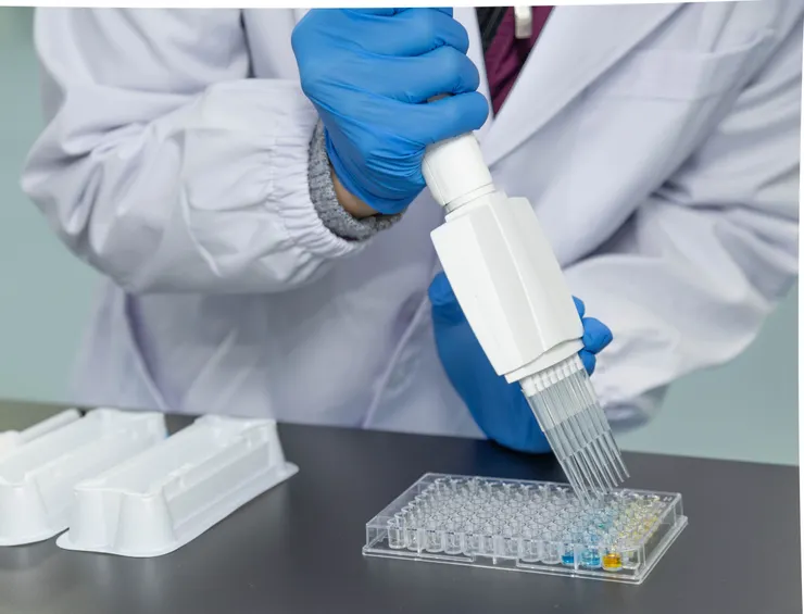 圖說:精準檢測「硫酸吲哚酚」強化腎功能評估指標,對於腎友共病發展及潛在心血管風險,具有重要參考價值。(資料來源:偉喬生醫)