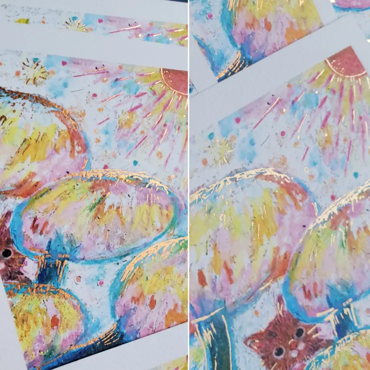 左邊是紅銅色,右邊是霧金